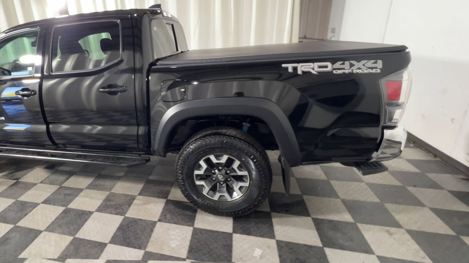 Used 2023 Toyota Tacoma TRD Off-Road AWD/4WD image 7