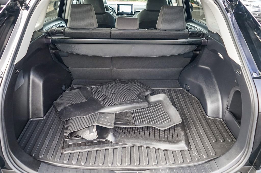 Used 2023 Toyota RAV4 LE image 28