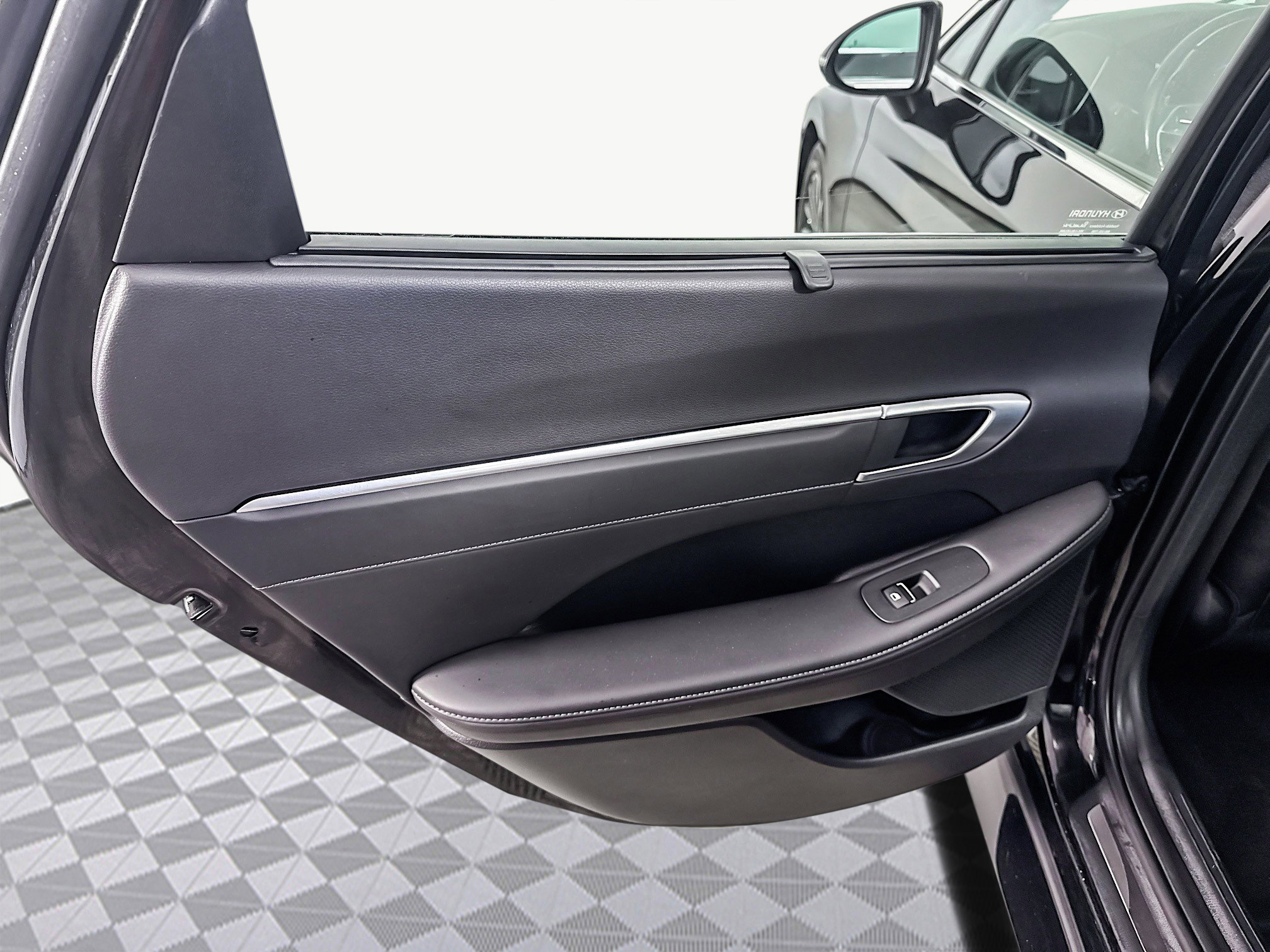 Used 2021 Hyundai Sonata Limited image 26