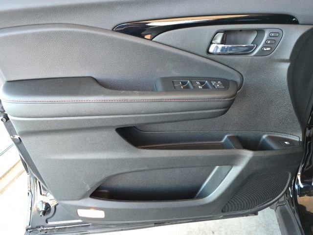 New 2026 Honda Ridgeline Black Edition image 18