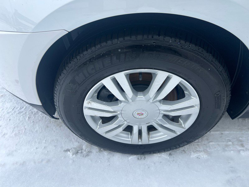 Used 2012 Cadillac SRX Luxury image 24