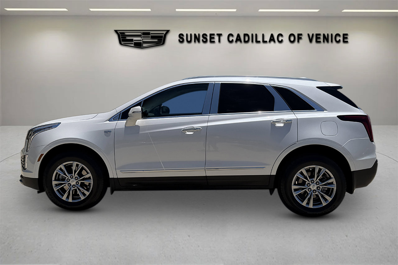 Certified 2023 Cadillac XT5 Premium Luxury FWD image 6