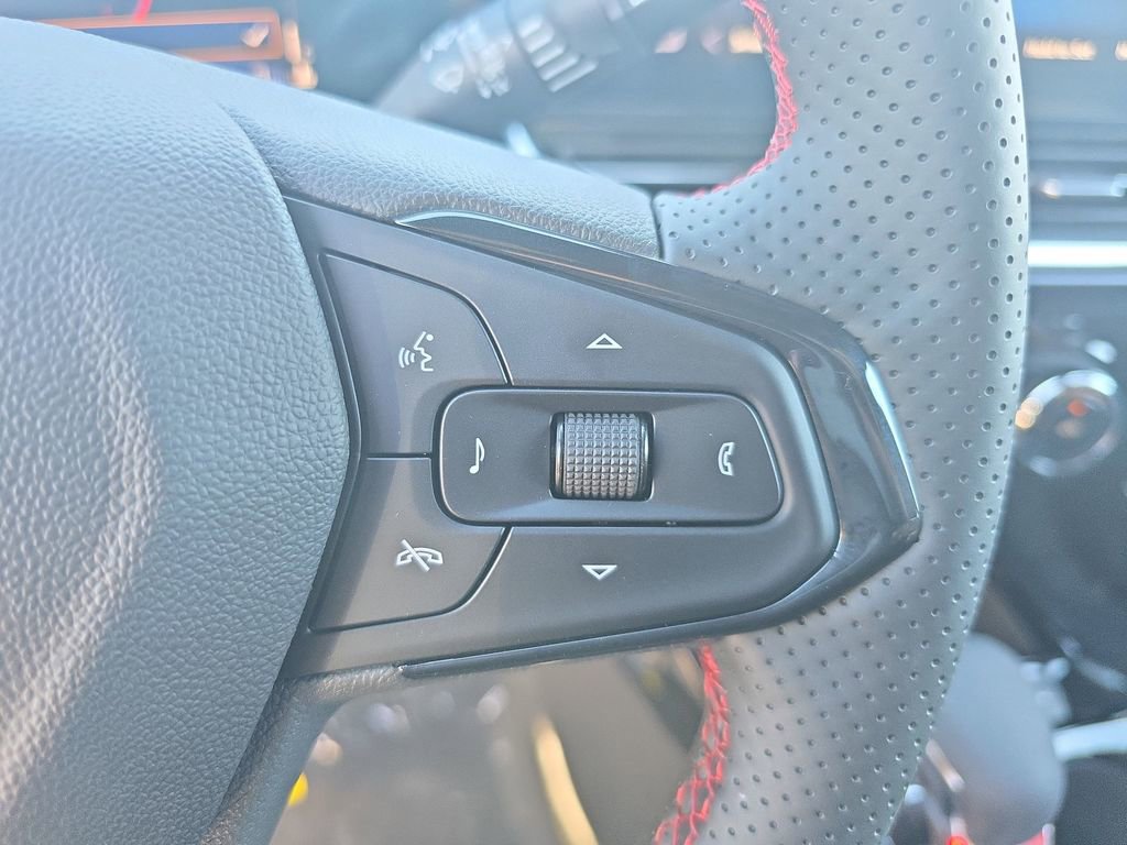 New 2026 Chevrolet Trax RS w/ Driver Confidence Package image 18