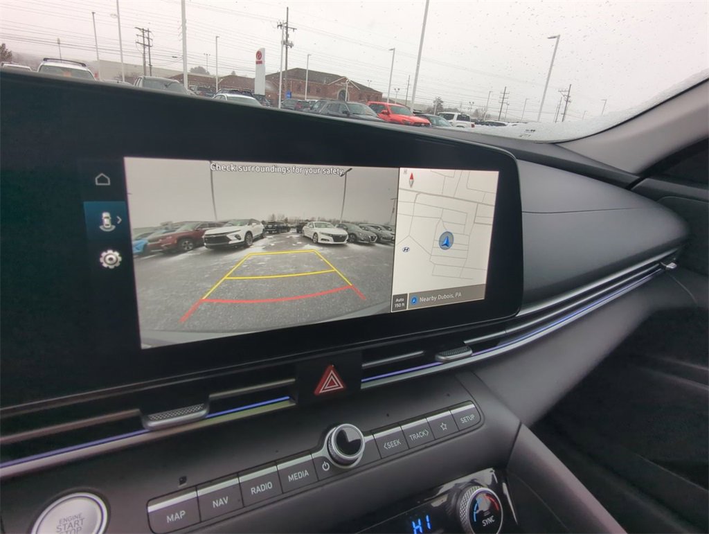 Used 2024 Hyundai Elantra SEL image 23