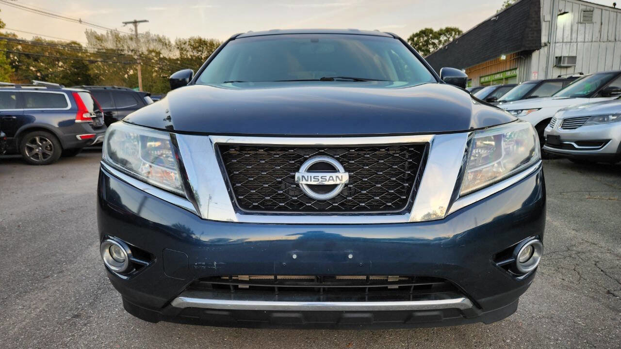 Used 2015 Nissan Pathfinder SV w/ Cargo Package AWD/4WD image 4
