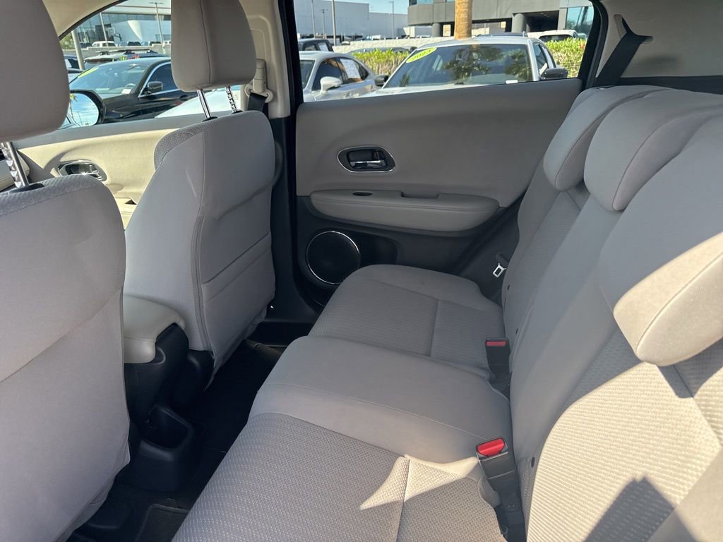 Used 2017 Honda HR-V EX image 16