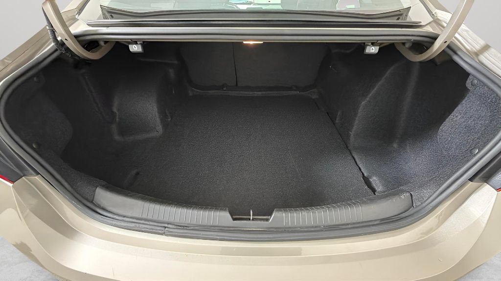 Certified 2024 Chevrolet Malibu LT FWD image 28