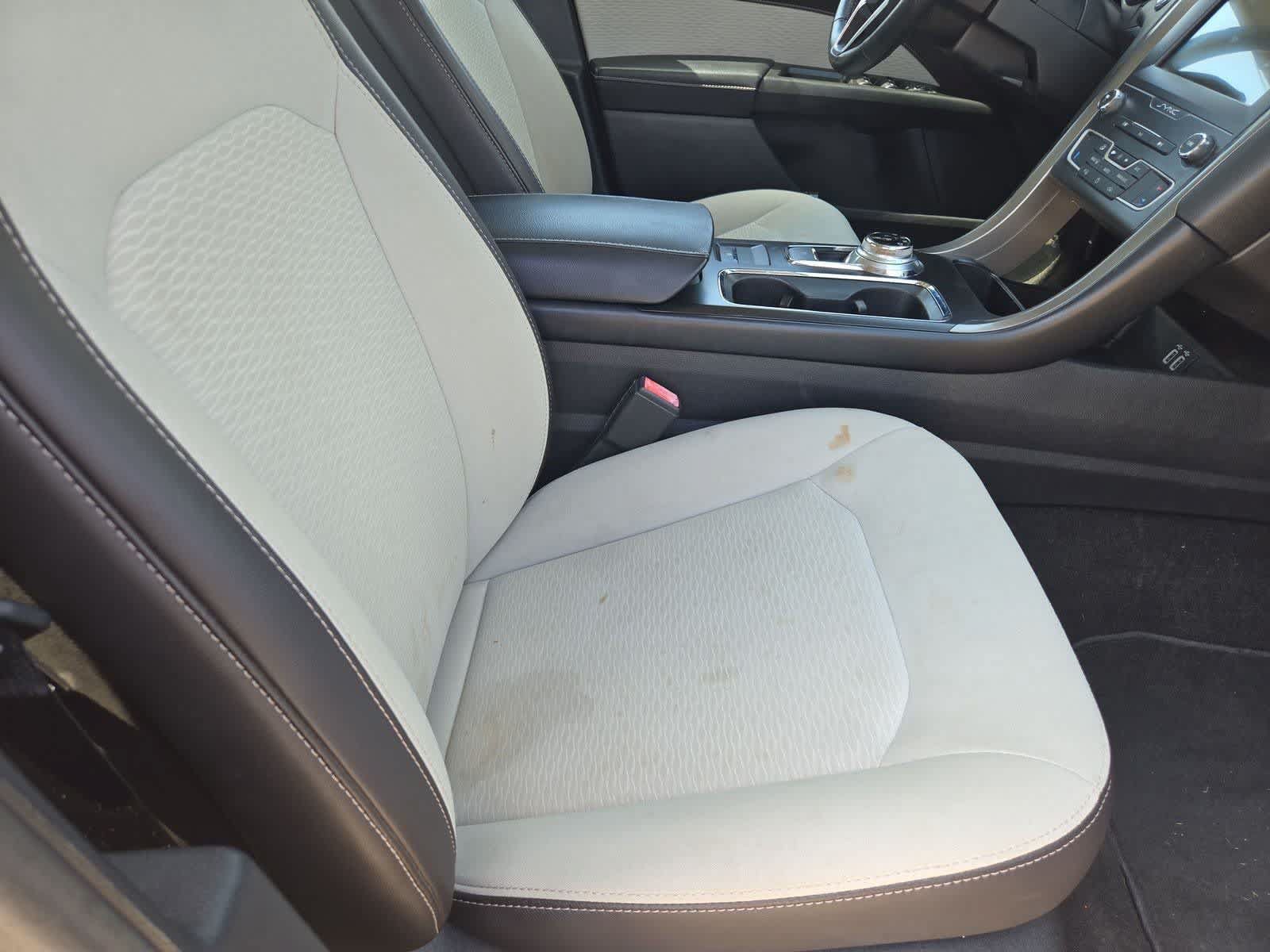 Used 2019 Ford Fusion SE w/ Equipment Group 151A FWD image 20