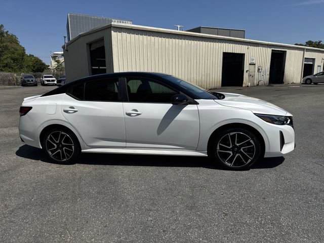 Used 2024 Nissan Sentra SR w/ SR Premium Package FWD image 4