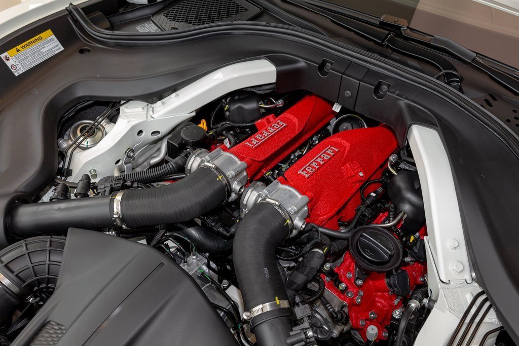 Used 2024 Ferrari Roma Spider image 36