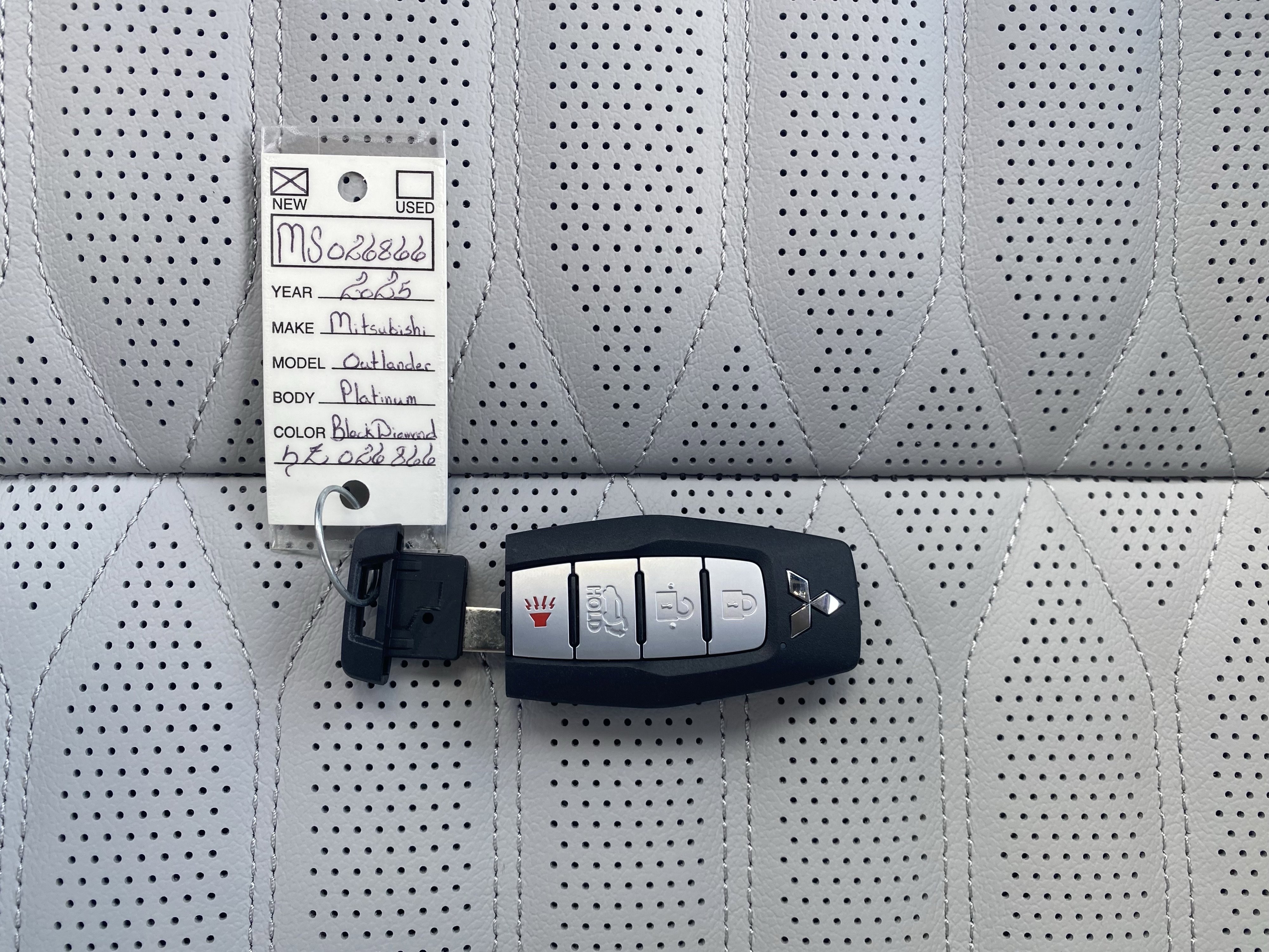 New 2025 Mitsubishi Outlander AWD image 45