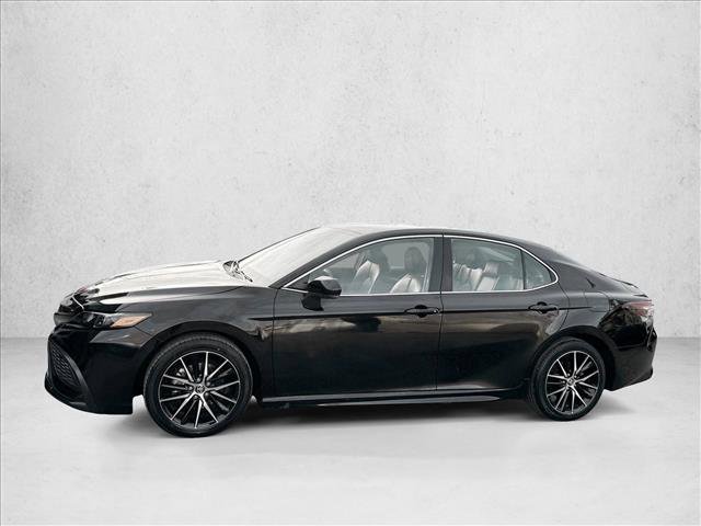 Used 2024 Toyota Camry SE FWD image 4