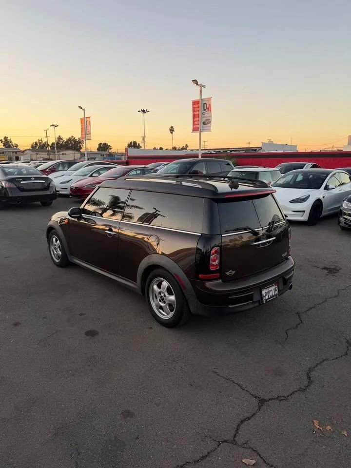 Used 2011 MINI Cooper Clubman w/ Premium Pkg image 5