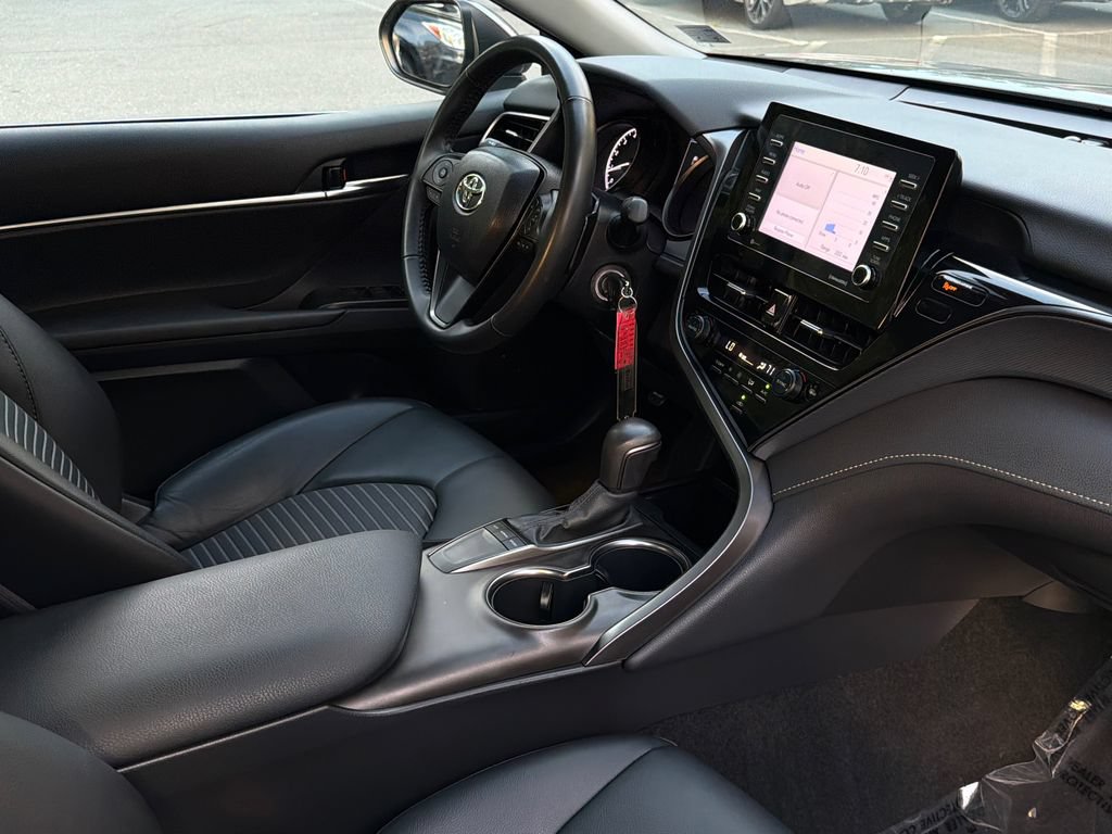 Used 2024 Toyota Camry SE FWD image 15