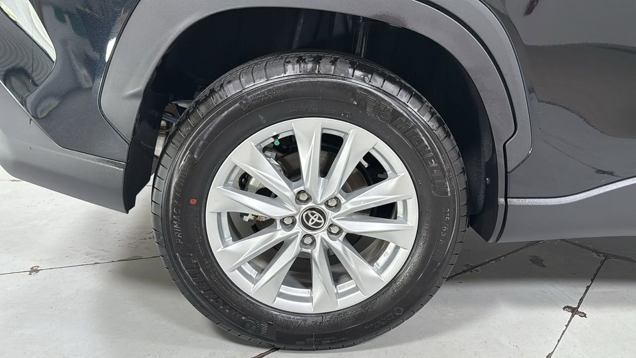 Certified 2026 Toyota Corolla Cross LE image 22