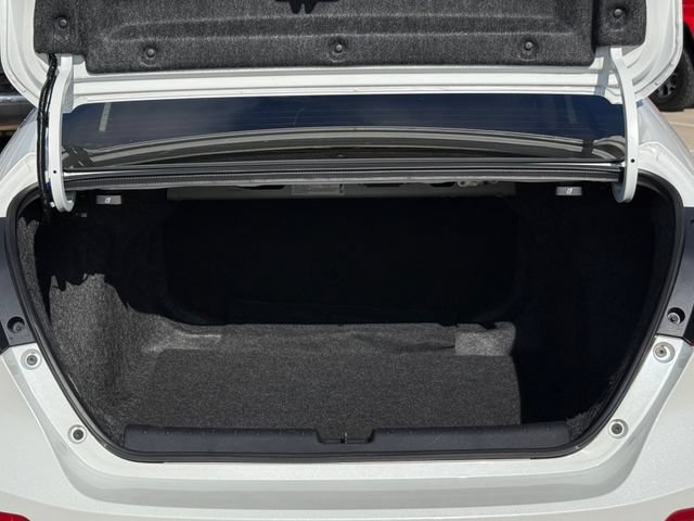 Used 2019 Honda Insight Touring image 32