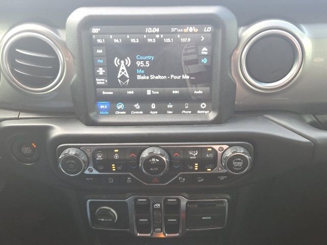 Used 2020 Jeep Wrangler Unlimited Sahara image 28