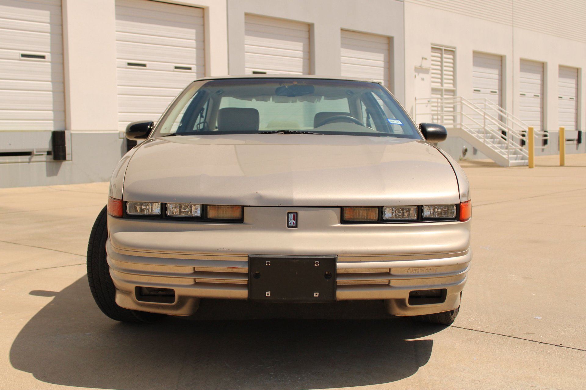 Used 1997 Oldsmobile Cutlass Supreme SL FWD image 24