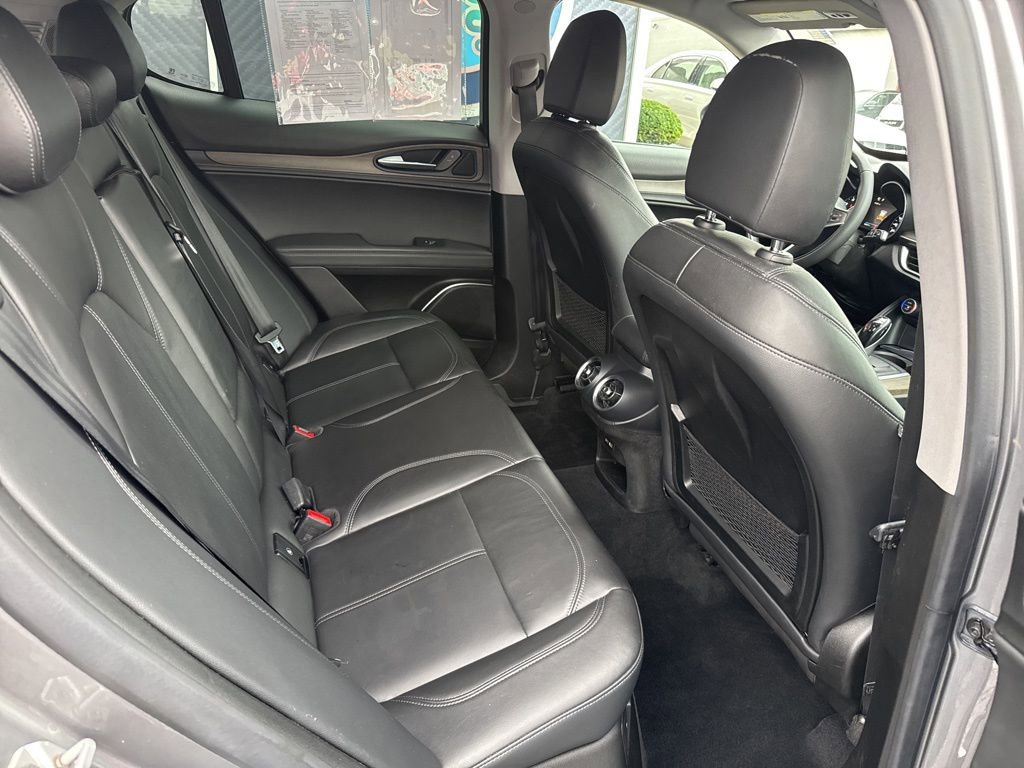 Used 2018 Alfa Romeo Stelvio Ti image 53