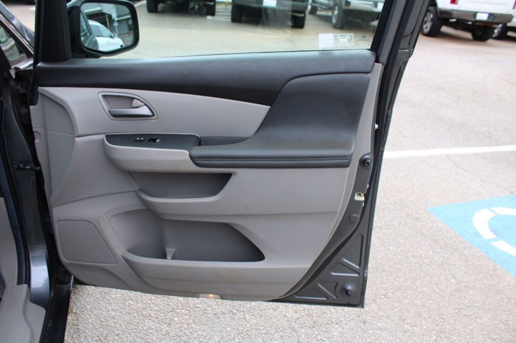 Used 2012 Honda Odyssey EX-L image 27