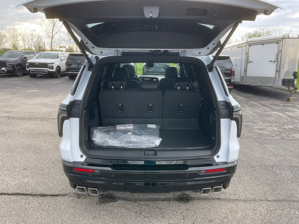 New 2026 Chevrolet Traverse High Country w/ LPO, Floor Liner Package AWD/4WD image 29