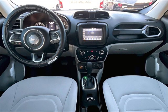 Used 2019 Jeep Renegade Latitude w/ Popular Equipment Group image 15