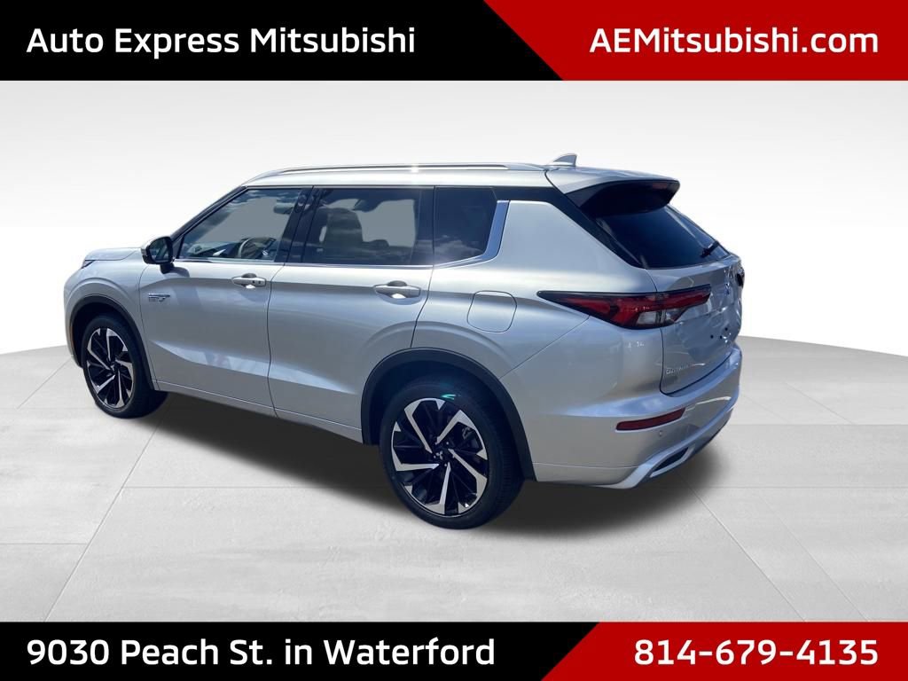 New 2025 Mitsubishi Outlander SEL image 5