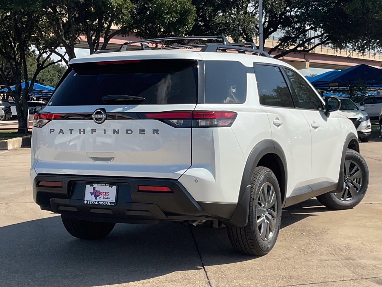 New 2026 Nissan Pathfinder SV FWD image 4
