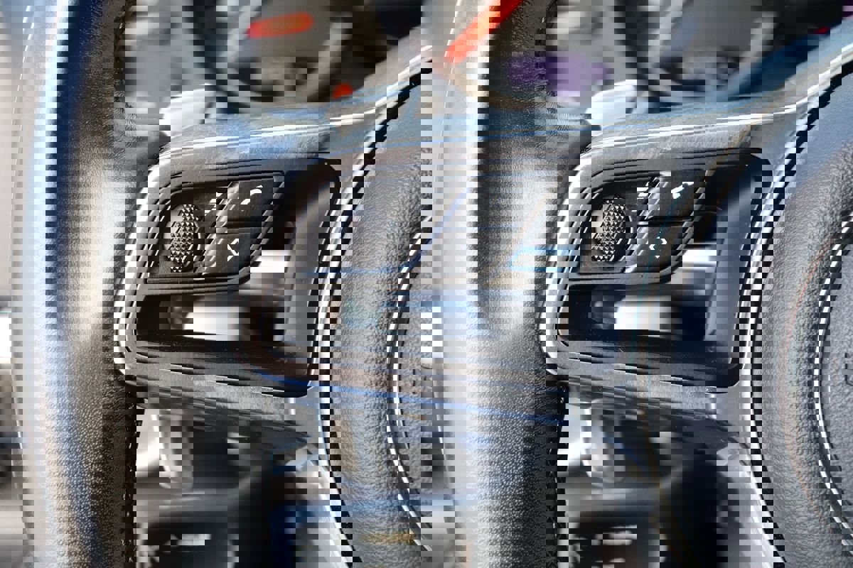 Used 2018 Porsche Cayenne Platinum Edition image 16