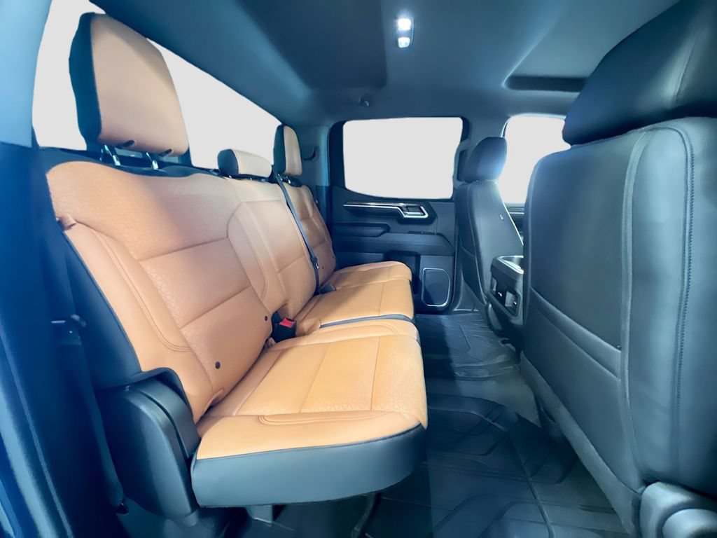 Used 2023 Chevrolet Silverado 1500 RST AWD/4WD image 25