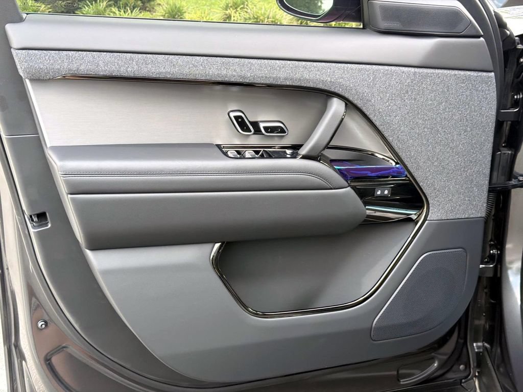New 2026 Land Rover Range Rover Sport SE AWD/4WD image 15