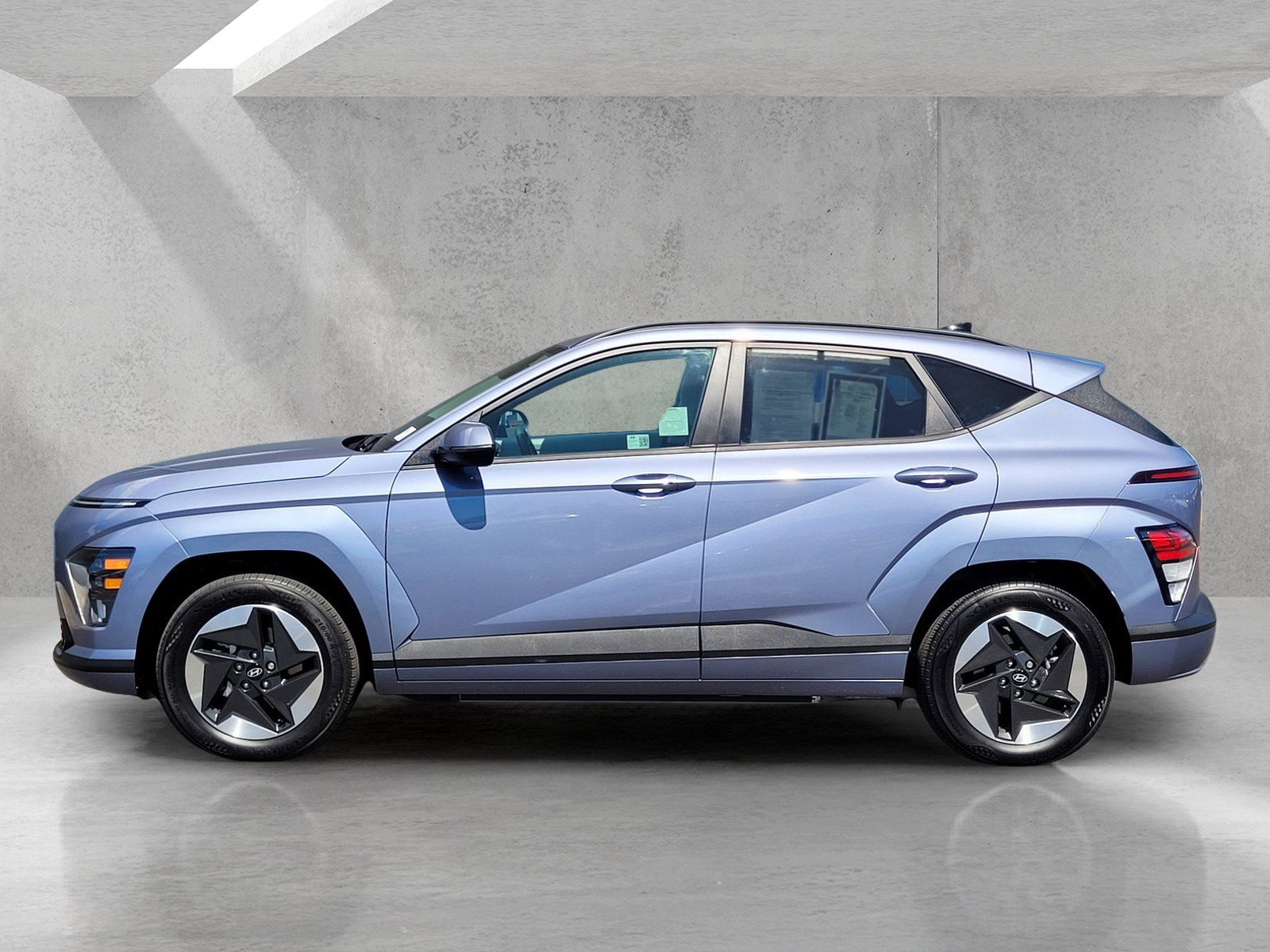 Used 2024 Hyundai Kona SEL FWD image 7