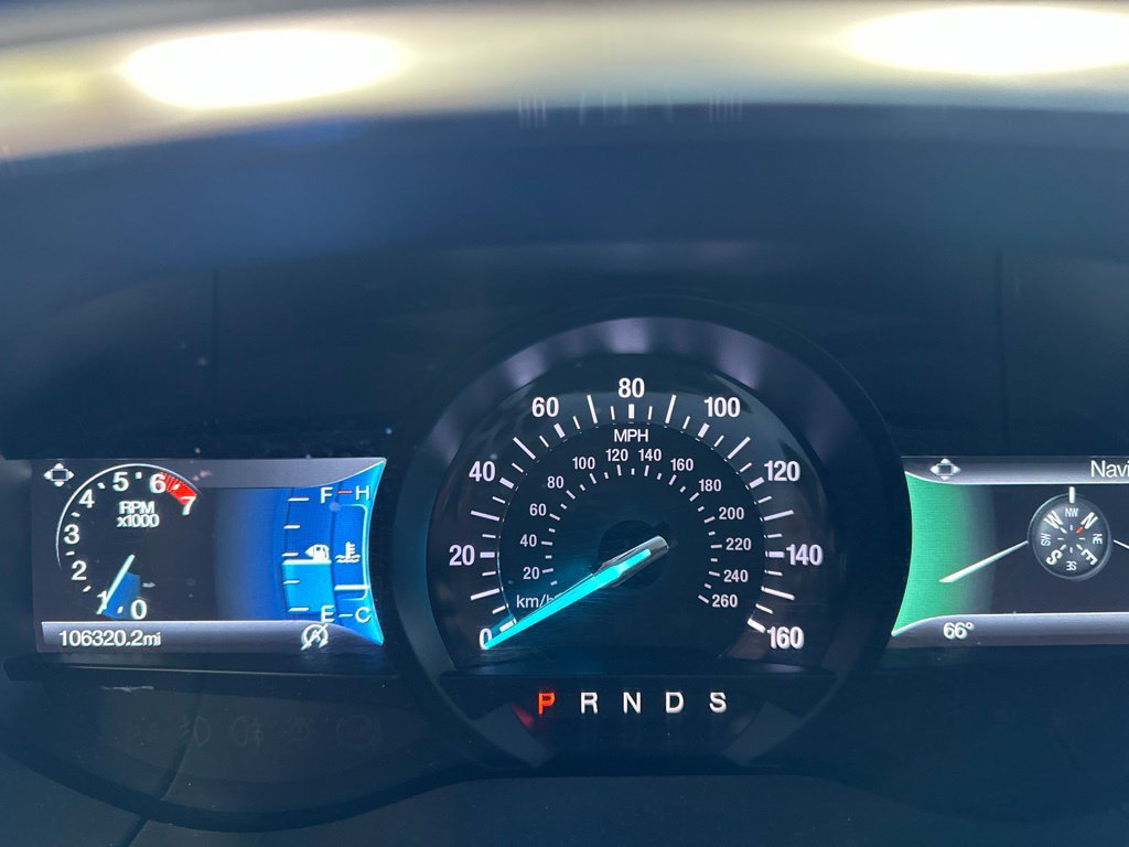 Used 2019 Ford Edge Titanium w/ Cold Weather Package AWD/4WD image 12