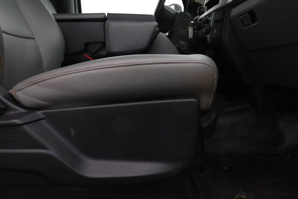 Used 2024 Ford F550 4x4 Crew Cab Super Duty image 41