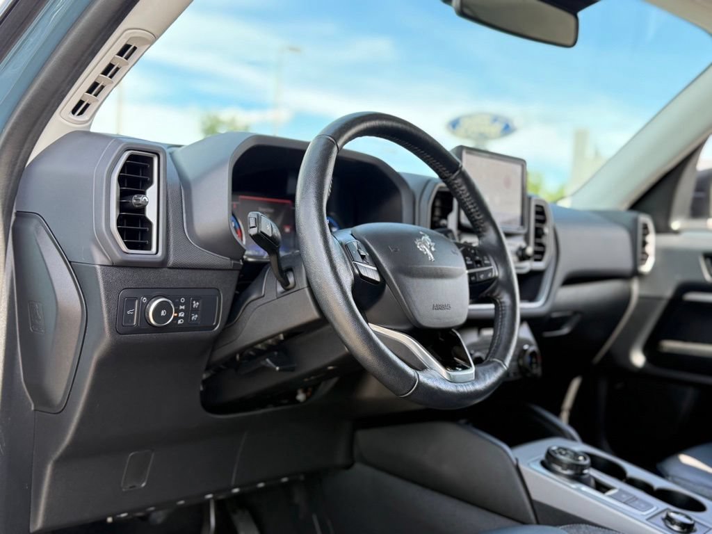Certified 2022 Ford Bronco Sport Outer Banks w/ Tech Package AWD/4WD image 11