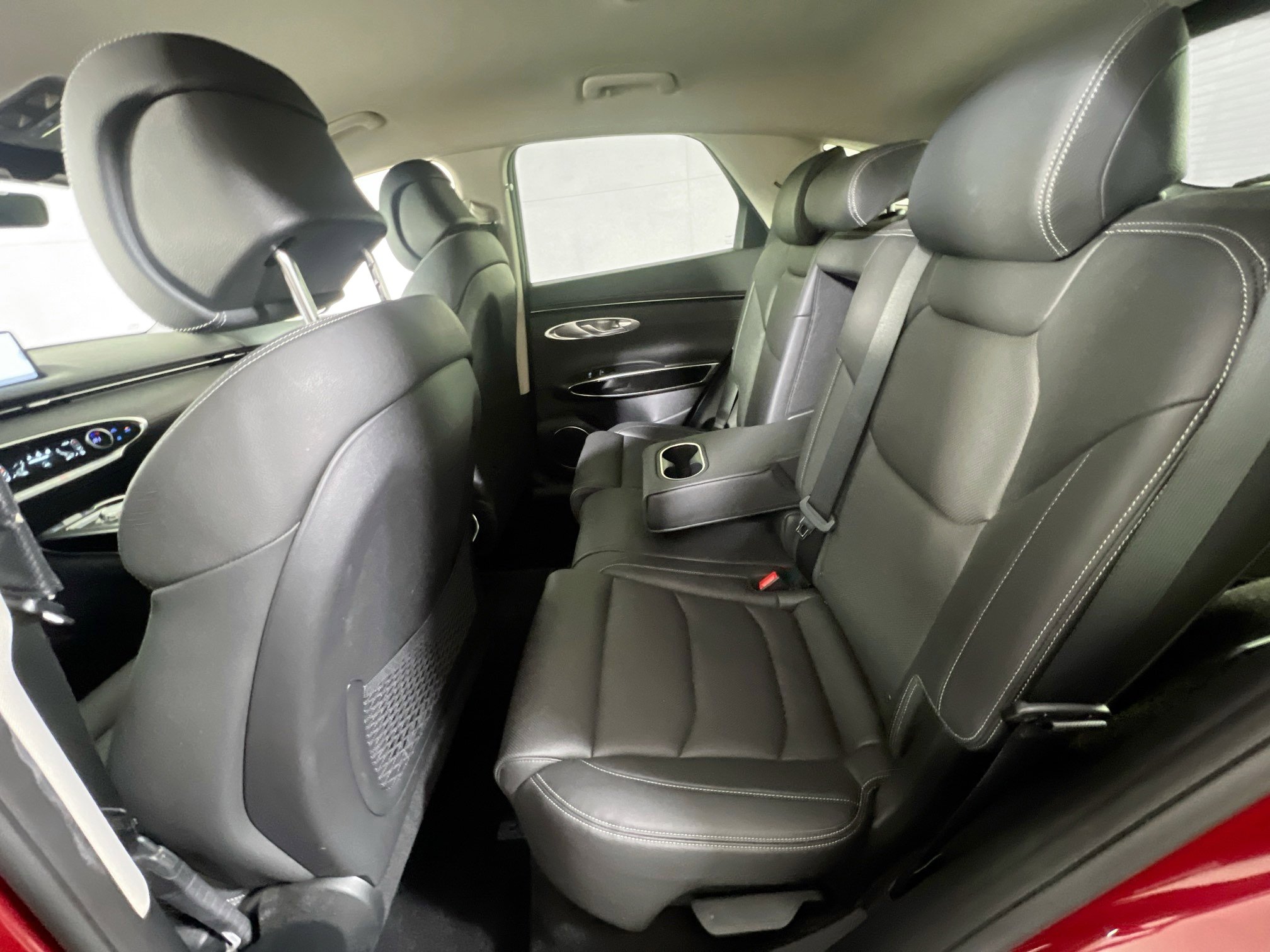 Used 2023 Genesis GV70 2.5T image 24