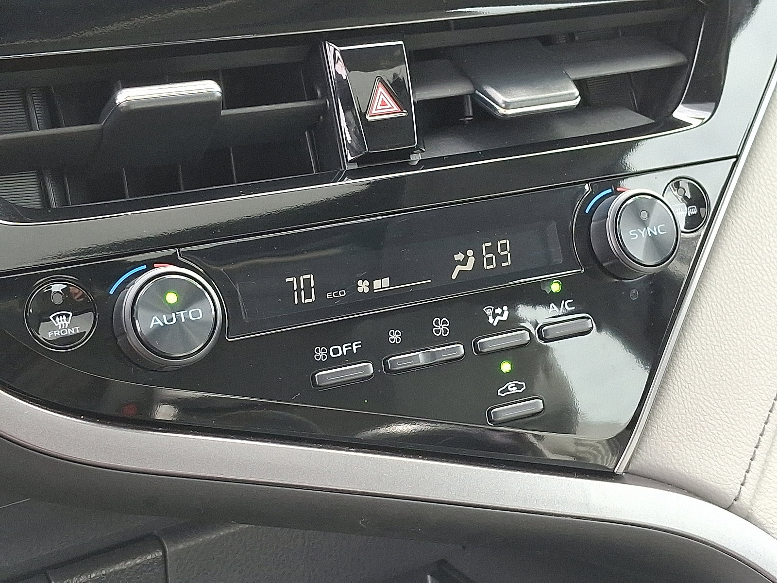 Certified 2023 Toyota Camry SE image 17