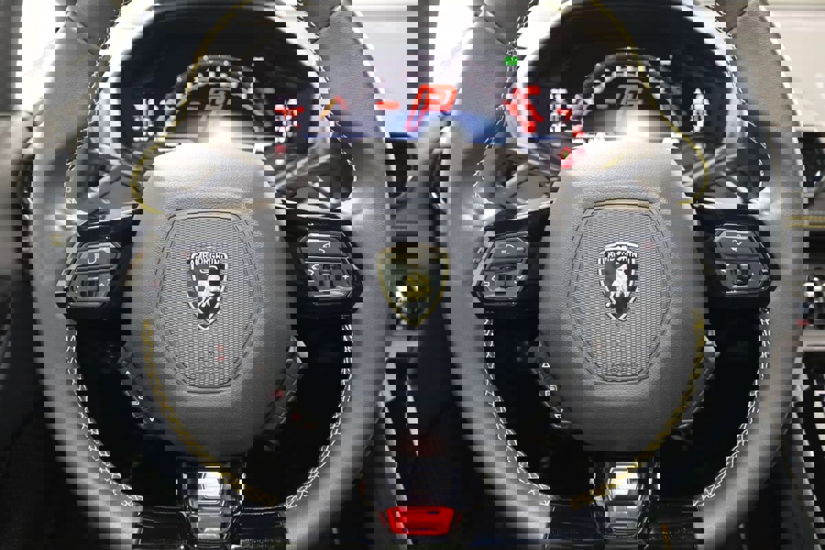 Used 2023 Lamborghini Huracan EVO image 67