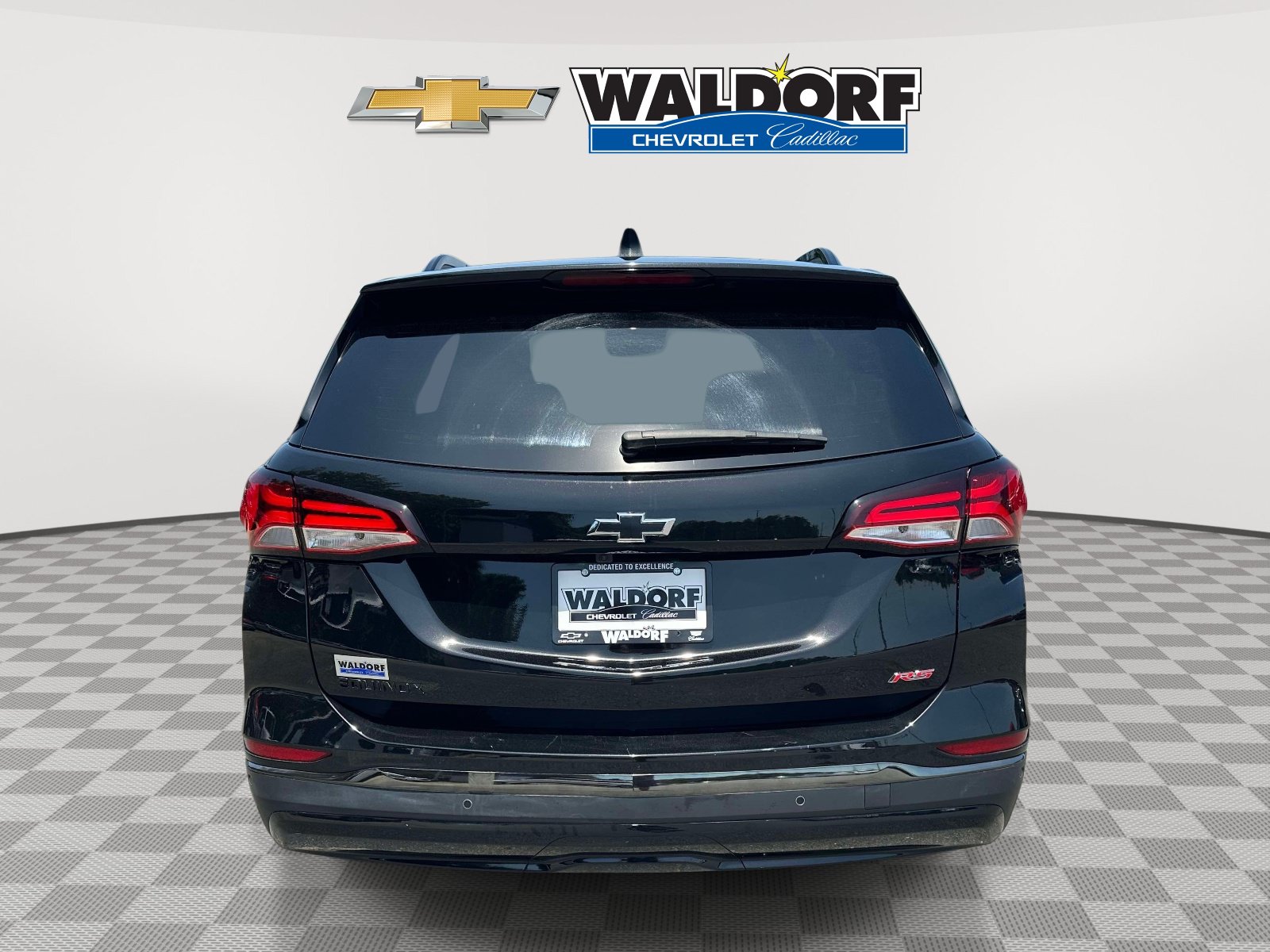 Used 2023 Chevrolet Equinox RS w/ LPO, Floor Liner Package FWD image 5