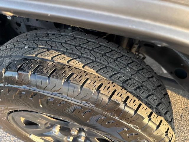 Used 2024 Jeep Gladiator Sport AWD/4WD image 25