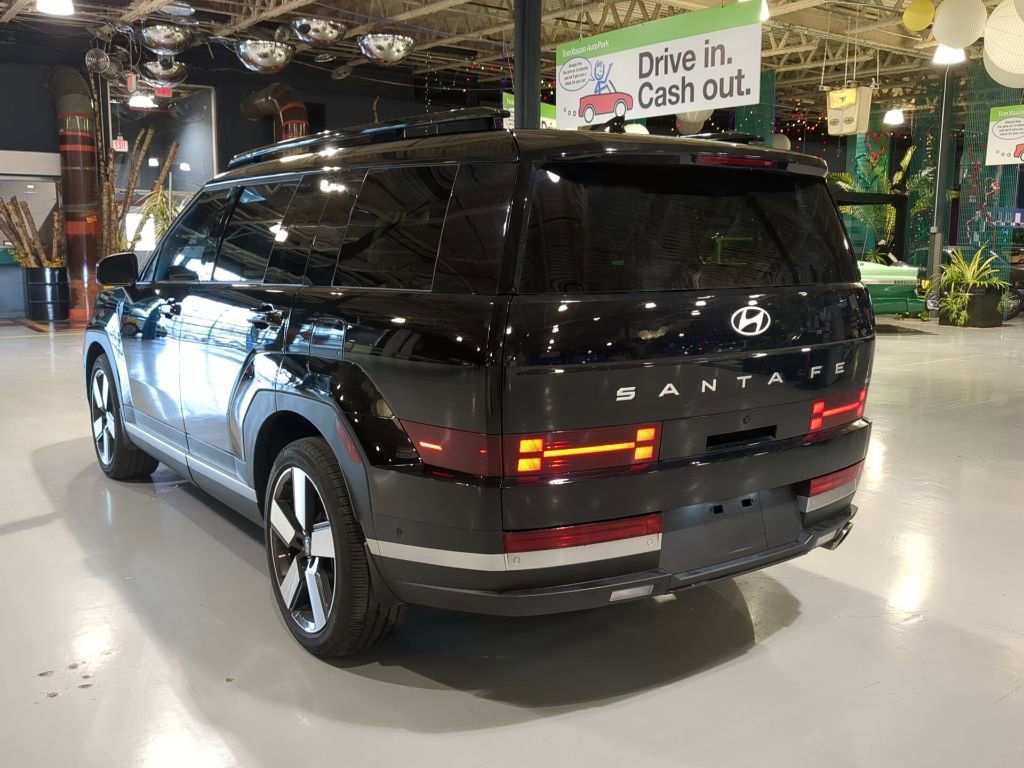 Used 2024 Hyundai Santa Fe Limited image 9