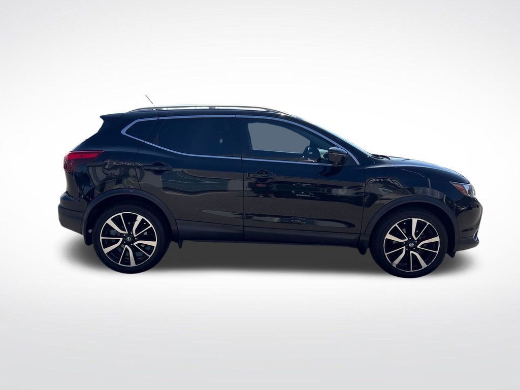Used 2018 Nissan Rogue Sport SL w/ SL Premium Package FWD image 6