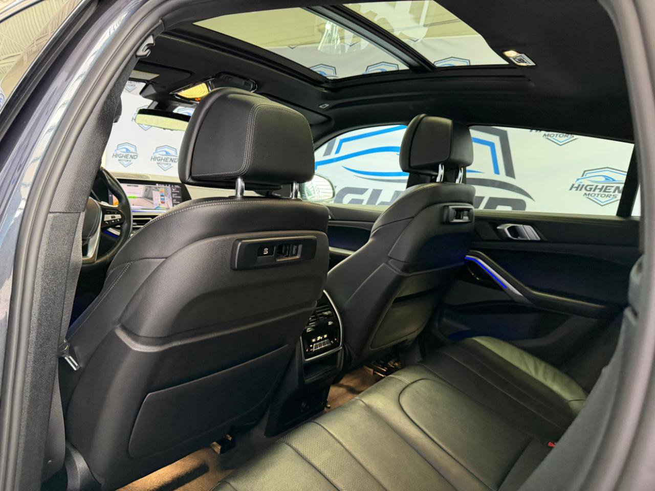 Used 2021 BMW X6 xDrive40i w/ Premium Package image 19