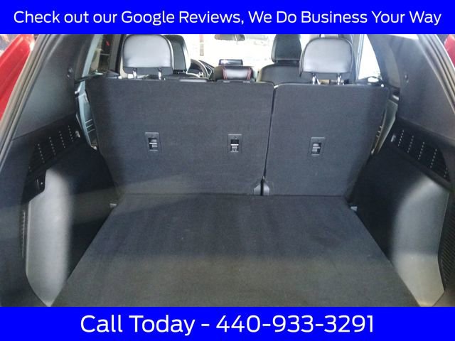 Certified 2022 Ford Escape SEL w/ SEL Stealth AWD Package image 40