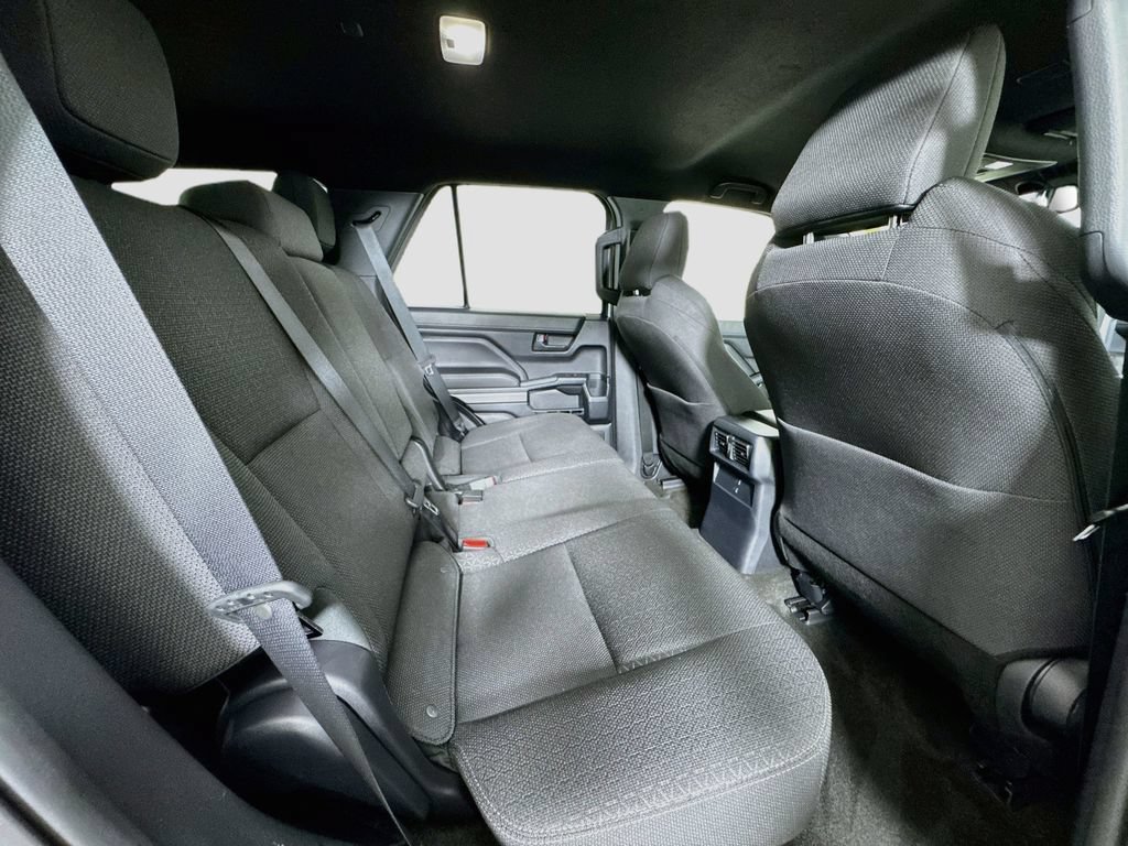 Used 2026 Toyota 4Runner SR5 AWD/4WD image 28