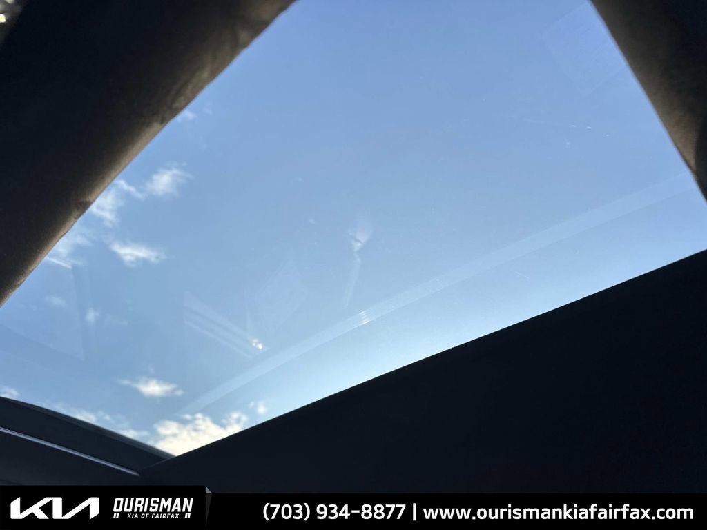 New 2025 Kia Sorento SX Prestige w/ Olive Brown Leather Package image 28