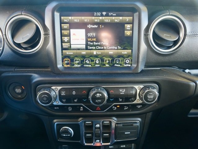 Used 2020 Jeep Wrangler Unlimited Sahara image 15