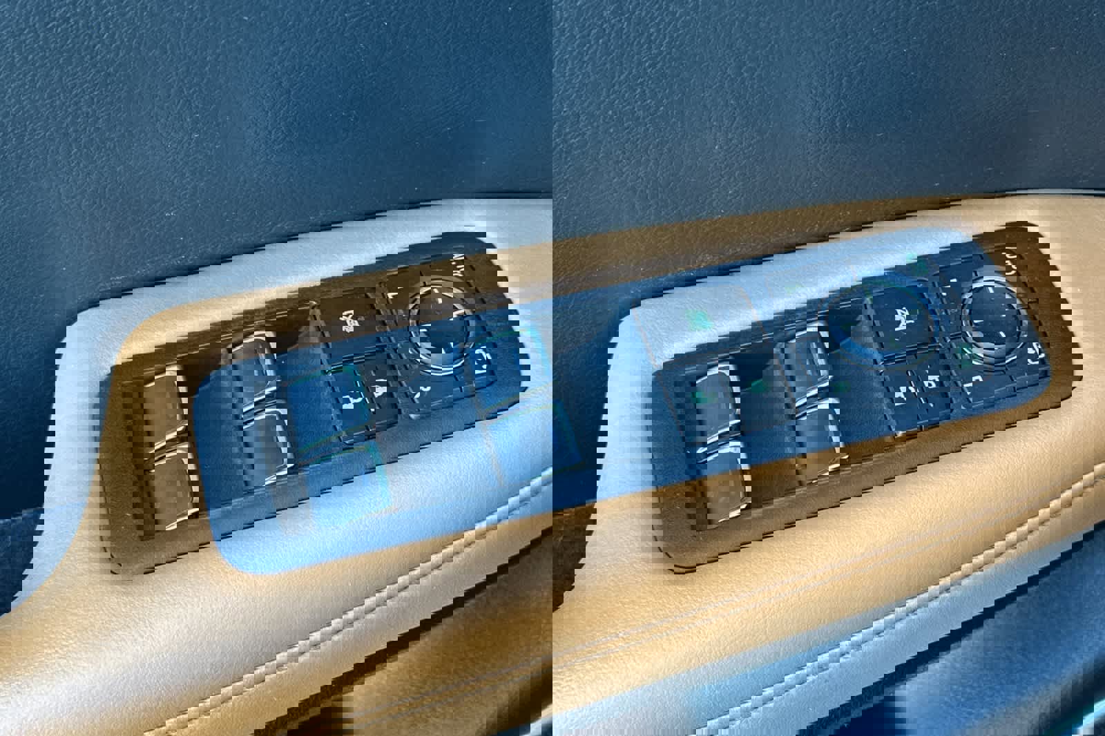 Certified 2022 Lexus RX 350 FWD w/ Premium Package image 13