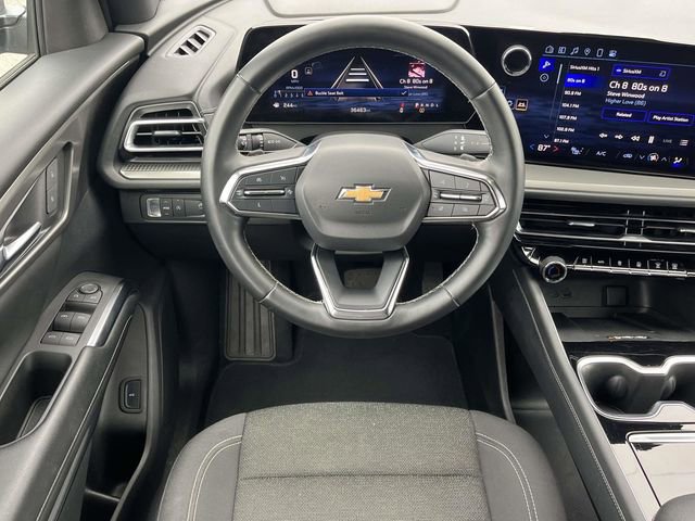 Used 2024 Chevrolet Traverse LT image 18