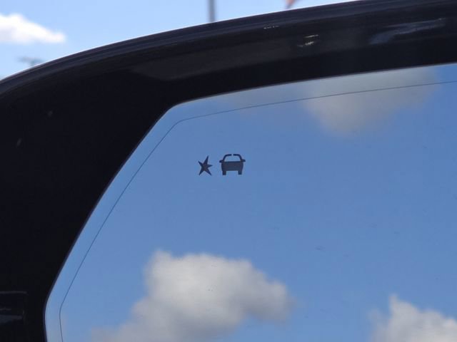 New 2025 GMC Yukon XL Denali w/ Sun & Power Step Package image 10